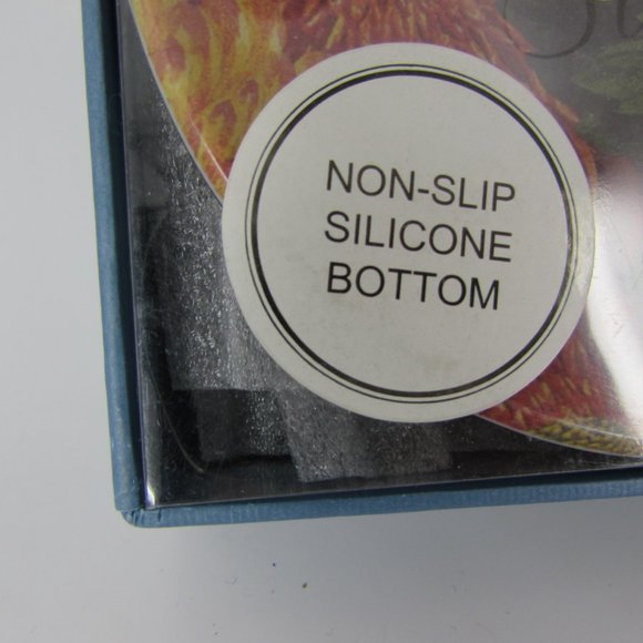 🍍🍍🍍 3 / $15  Non-Slip Bottom Tid-Bit / Snack Plate 4 pc. Set - Picture 5 of 8